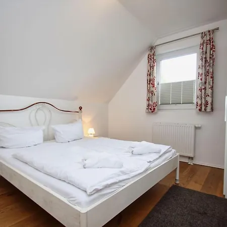 Holiday home Fischers Glueck Haus - Terrasse, Balkon, Sauna Gager